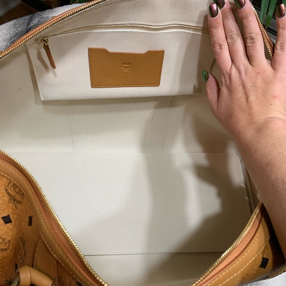 { MCM } Weekender Large Visetos Carry On Duffel - Picture 7 of 8